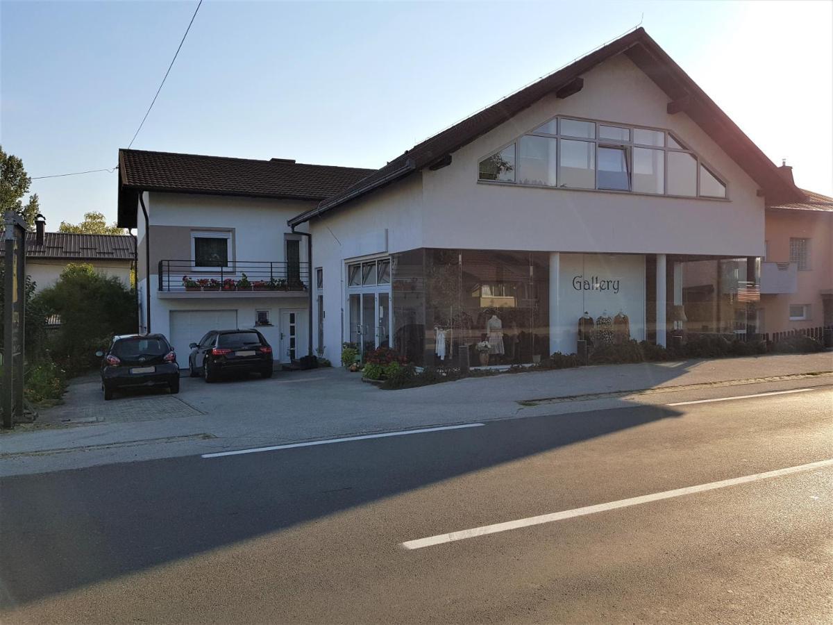 Fado Apartments Lendava Exterior photo